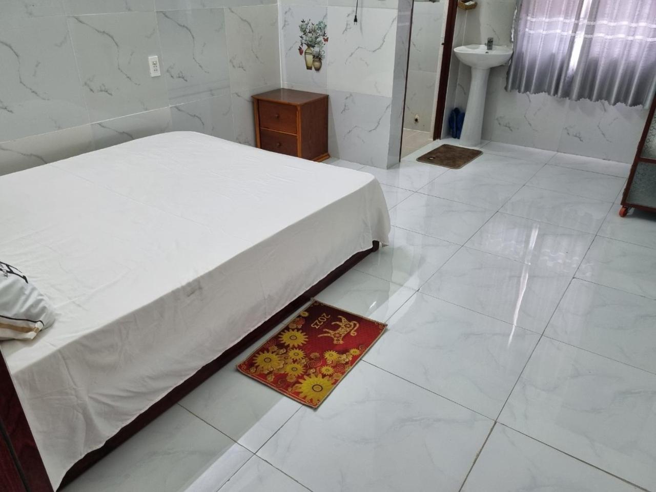 Khach San Ngoc Quynh 호텔 라기 외부 사진
